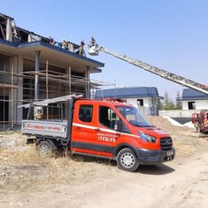 ankara golbasida villalarin bulundugu alanda yangin PtRVR1Ct