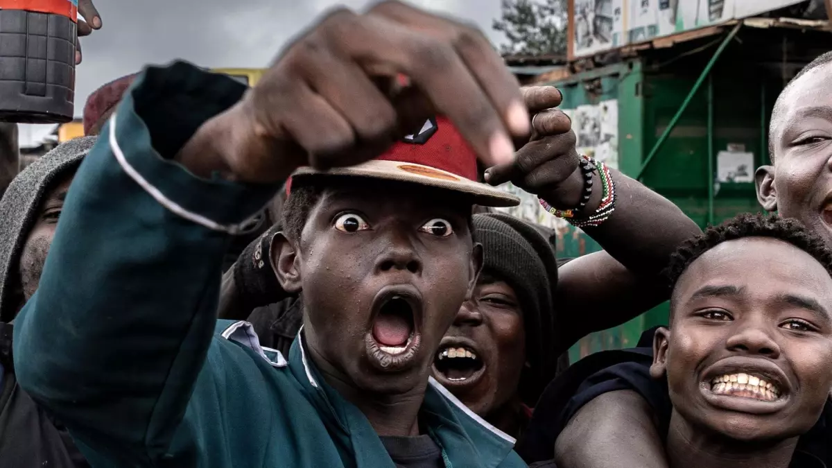 z kusagi hukumetleri deviriyor sosyal medya protestolari kalici degisim getirebilir mi qtrVNFkW.jpg