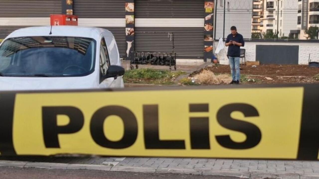 kasap dukkaninda katliam 2 olu 2 yarali mSWDH4Vi.jpg