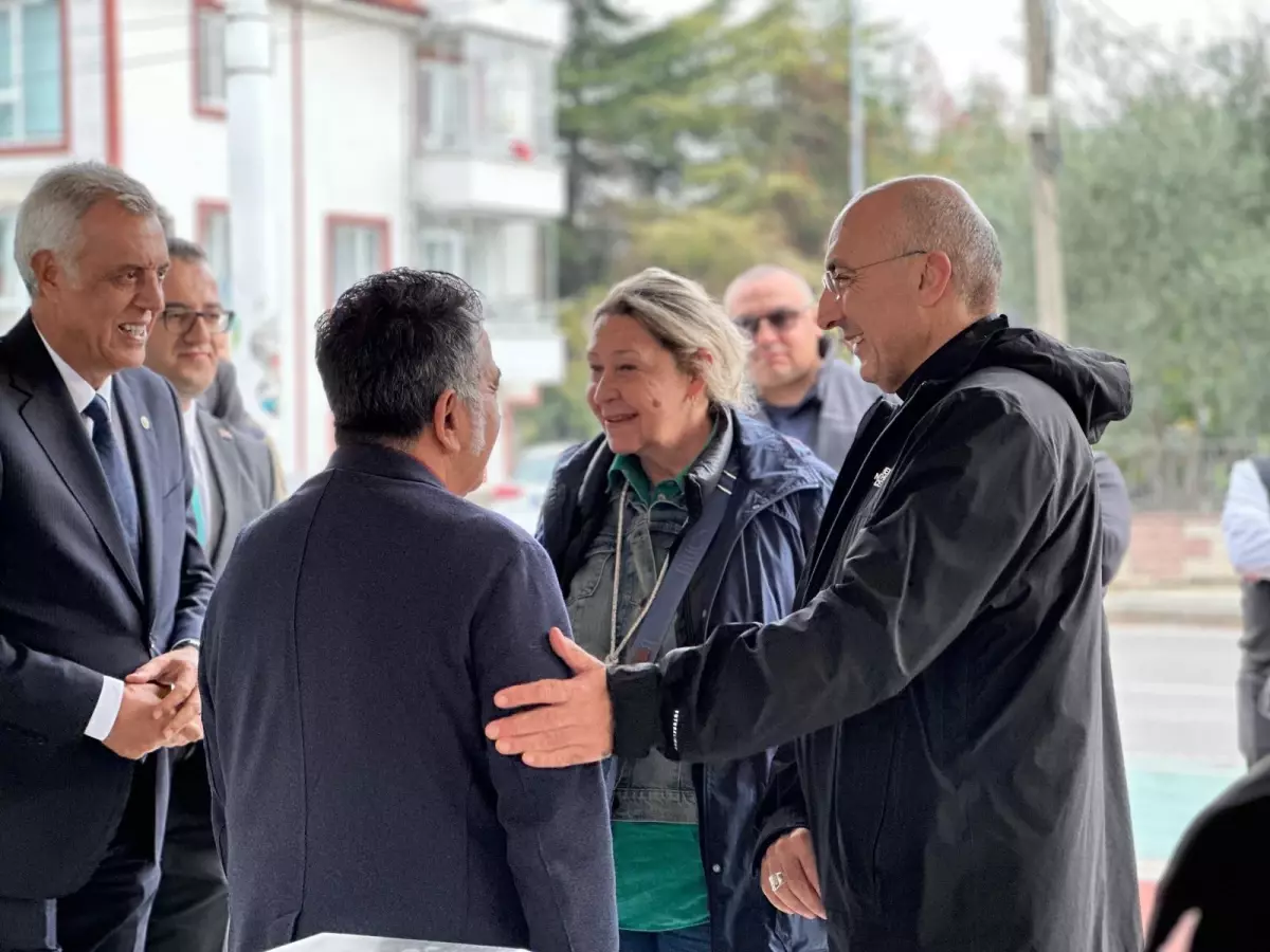 papa 14uncu leo turkiyeye geliyor qxlUuAF4.jpg