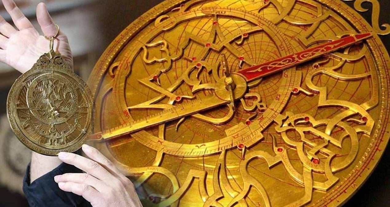 17. Yüzyıldan Kalma ‘Akıllı Telefon’ 161 Milyon TL’ye Satılıyor, Namazda da Kullanılmış!