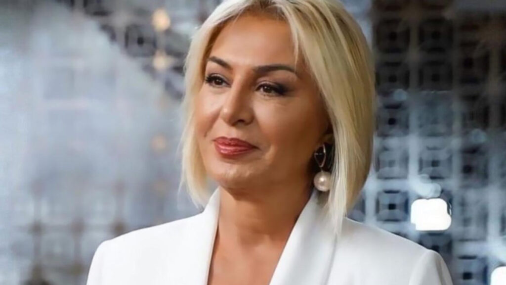 usta-sanatci-gulenay-kalkandan-genc-oyunculara-uyari-cLZbGf25