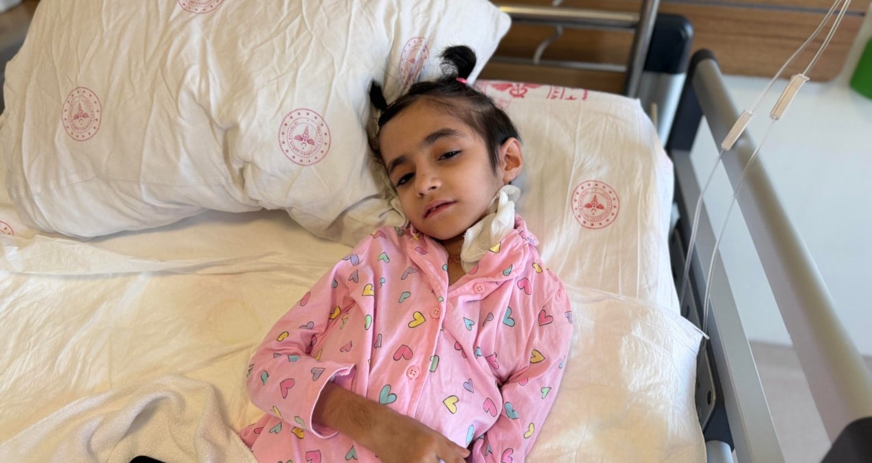 8-yasindaki-fatmanin-boynundan-cikanlar-tip-tarihine-girdi-FutMRz45