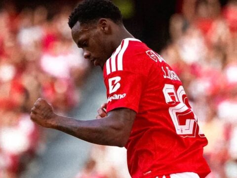 Galatasaray istememisti duran 2 dakikada sov yapti m8TETShU